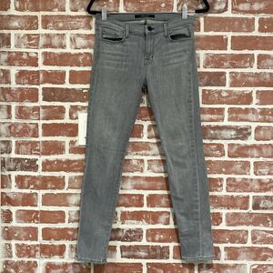 B19 Women's J Brand Skinny Leg Jeans In Gravel GUC US Size 28